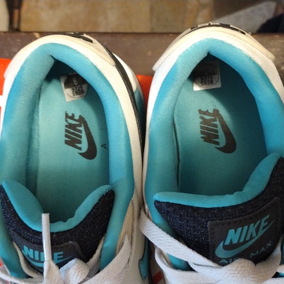 Nike air max 90 essential sport turquoise. Size 9 - Picture 5 of 8